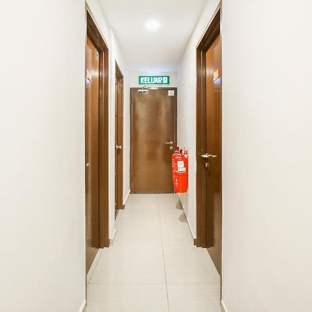 Oyo89696达雅雅酒店 Malacca 外观 照片